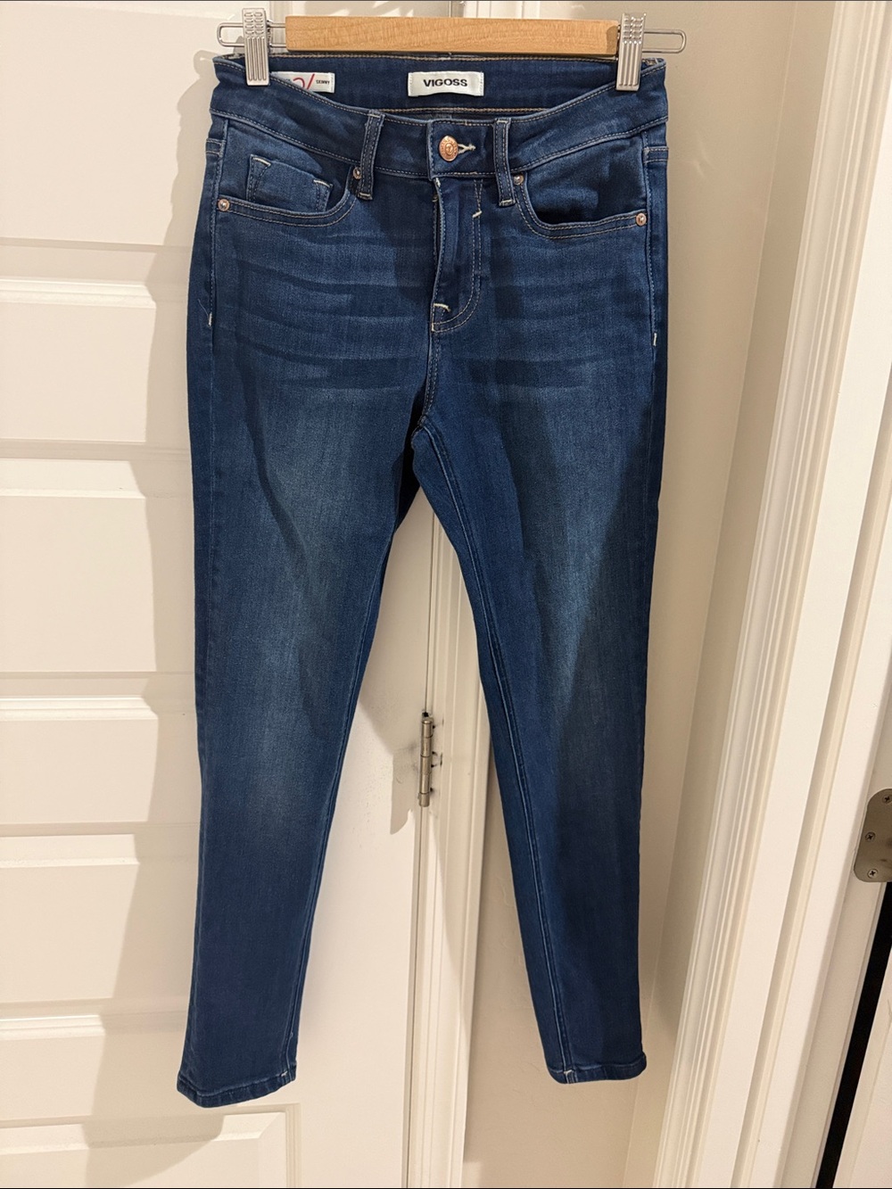 Vigoss Women's Indigo Skinny Jeans
